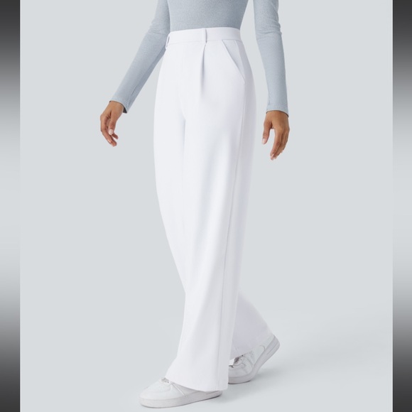 Halara High Waisted Side Pocket Straight Leg Work
Pants (White) NWT - Picture 3 of 12